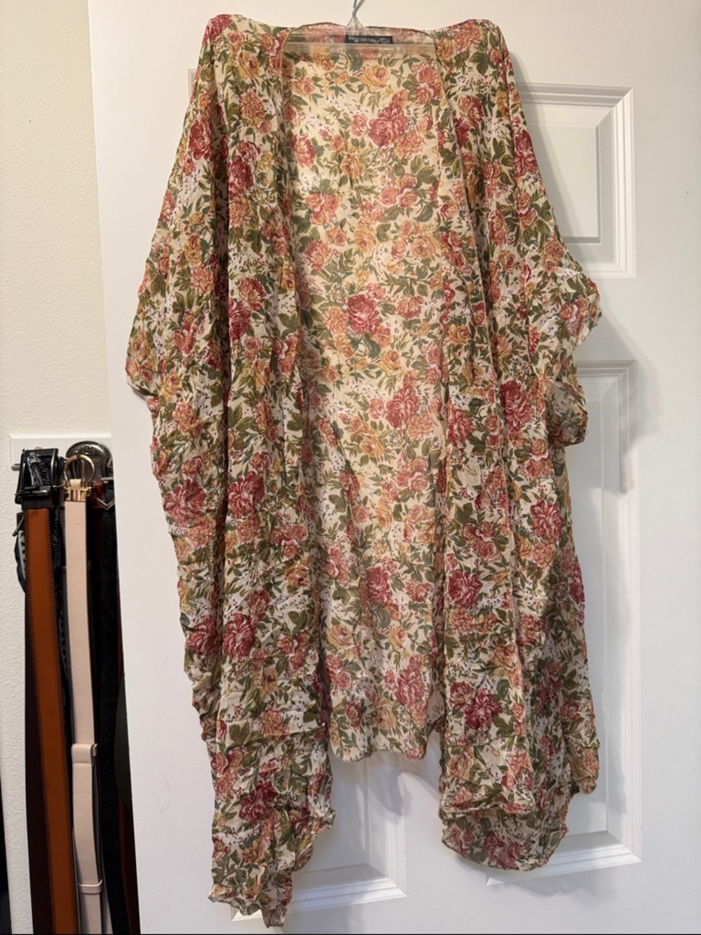 Brandy Melville Floral Top - Cream, Pink, Green, Yellow